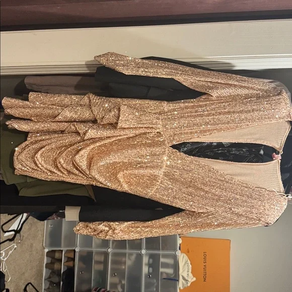 Gold Sequin Deep V Wrap Mini Dress Luxxel medium - Picture 3 of 4